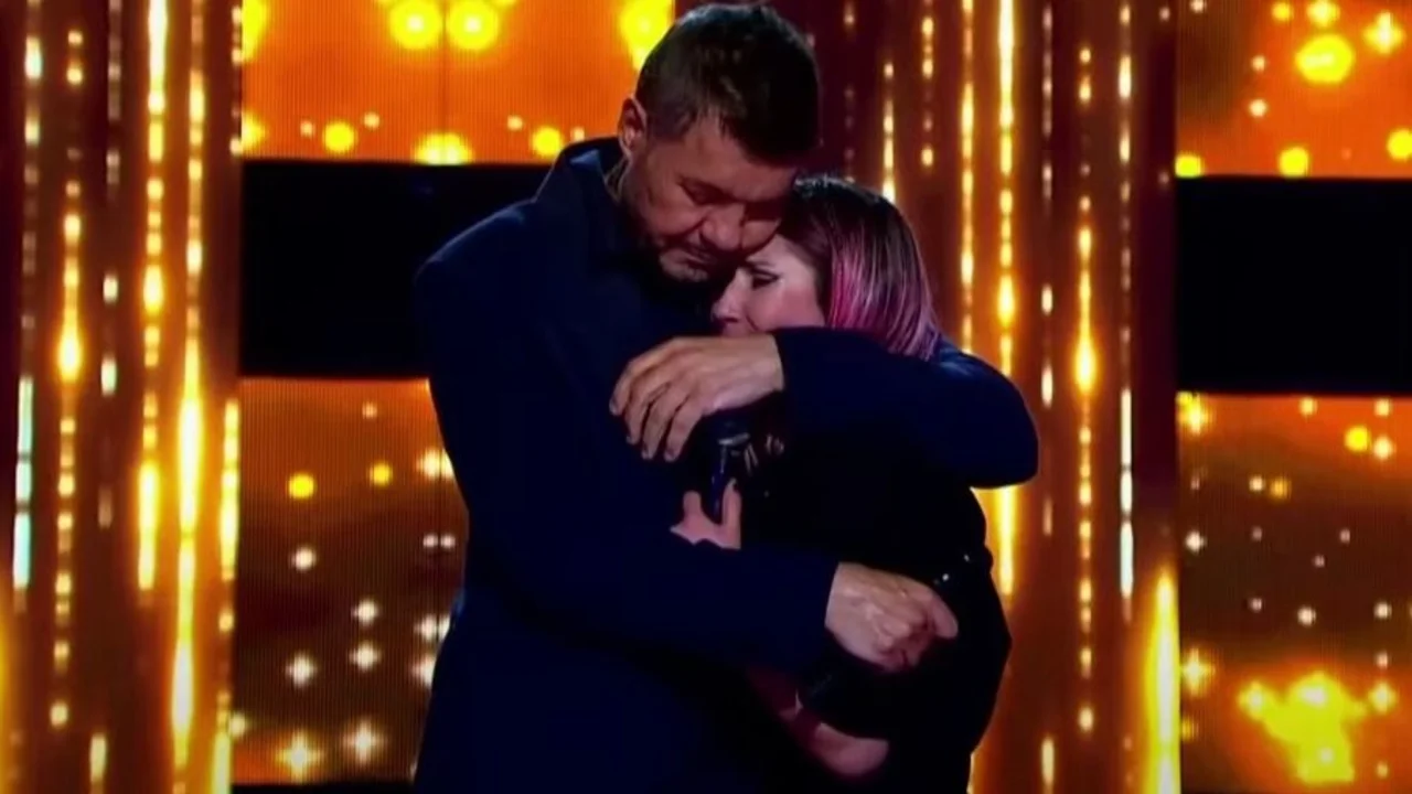 Marcelo Tinelli emocionado en Canta Conmigo Ahora. La emoción de Tinelli en El Trece.