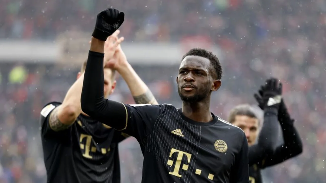 Sevilla ficha al defensa francés Nianzou, del Bayern