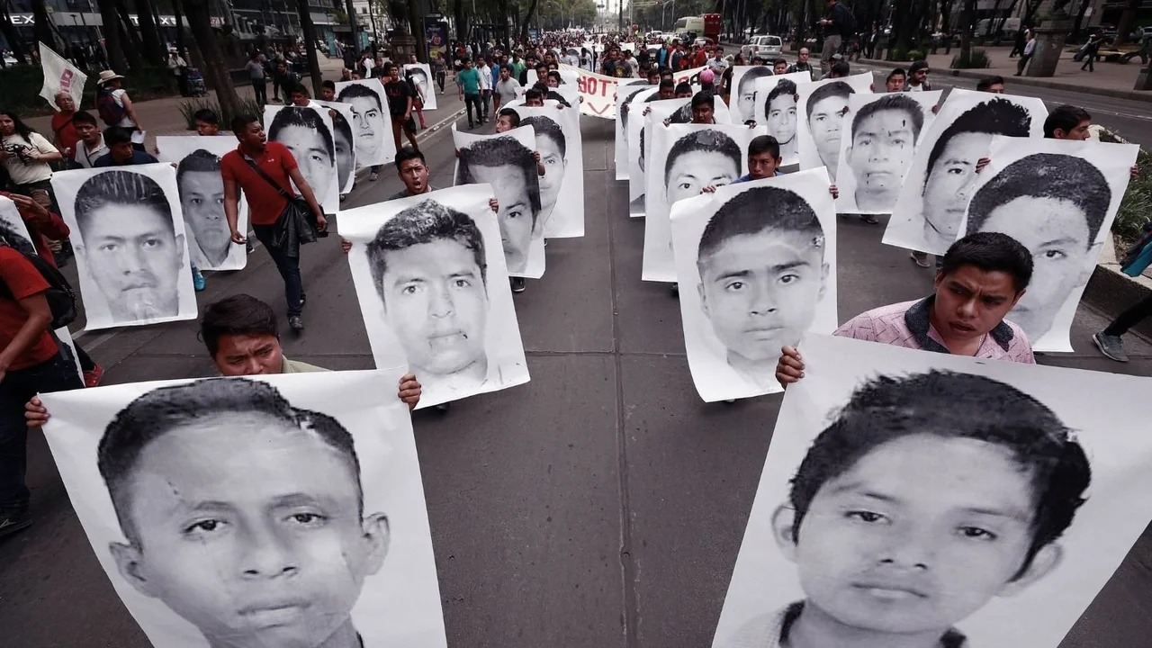 México reconoció que la desaparición de los estudiantes de Ayotzinapa fue un crimen de Estado