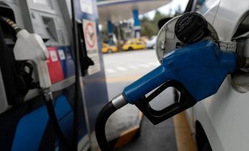 Según YPF, el precio de los combustibles está solo 3% por debajo de la inflación | Energía