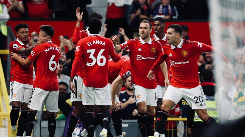 Manchester United, con Lisandro Martínez, le ganó a Liverpool el clásico de la Premier League