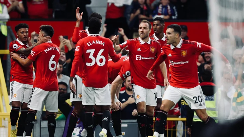 Manchester United, con Lisandro Martínez, le ganó a Liverpool el clásico de la Premier League