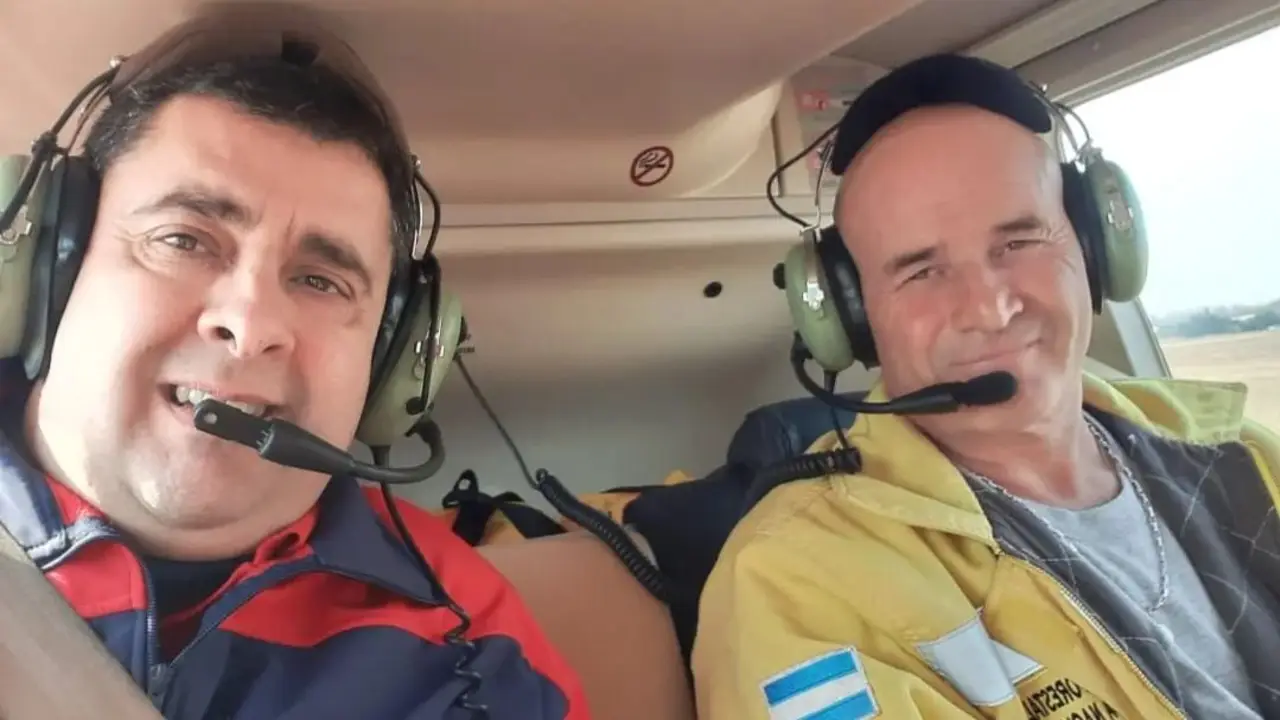 Aaron, el rostro de los héroes que combaten el incendio en el Delta: "Ser bombero es un compromiso que no se puede dejar de lado"
