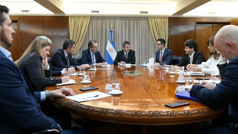 Con eje en el ordenamiento de precios, Massa y Tombolini se reunieron con empresas de consumo masivo