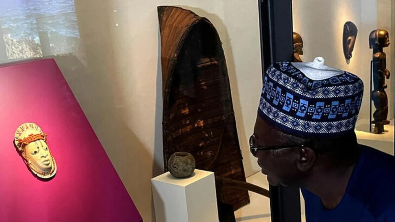 Alemania firma un acuerdo para ceder la propiedad de los bronces de Benín a Nigeria
