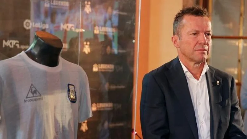 El alemán Matthaus devolvió a Argentina la camiseta que Diego usó en la final de México '86