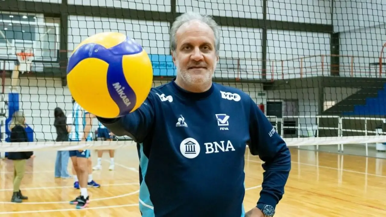 Marcelo Méndez, en la previa del Mundial de Vóley: "Éxito no es ganar, sino que tu equipo juegue mejor día a día"