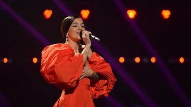 Quién es Ángela Navarro, la joven que emocionó en La Voz con su historia de vida