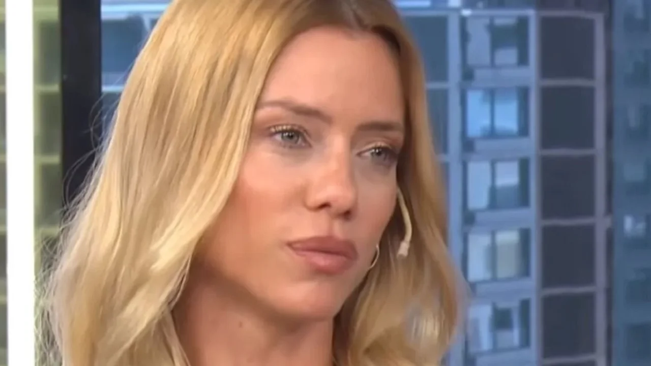 Nicole Neumann tuvo un descuido y expuso su Instagram secreto.