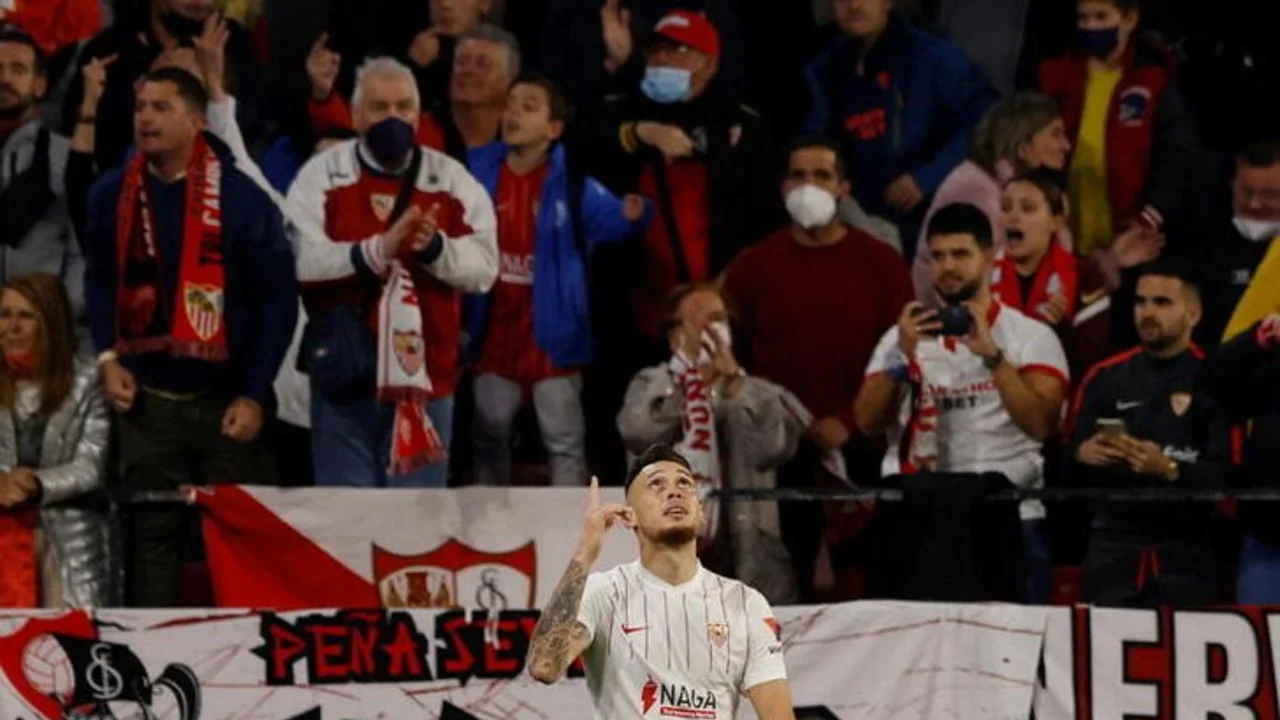 Argentino Ocampos se despide del Sevilla, seguirá su carrera en el Ajax