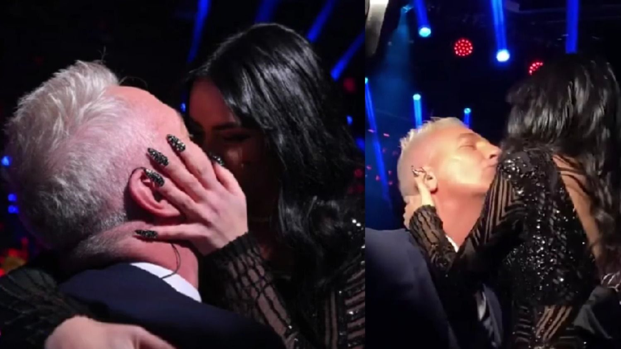 Lali Espósito besó a Marley en La Voz Argentina.