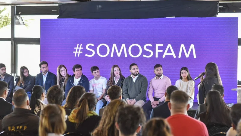 Fernando Espinoza encabezó el encuentro de la Federación Argentina de Municipios (FAM) en la Región de Cuyo