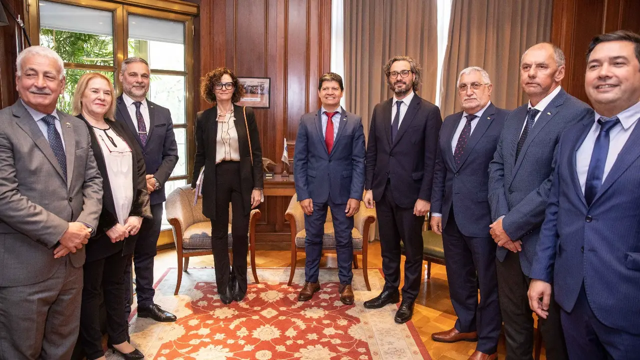 Santiago Cafiero se reunió con CAME para impulsar las exportaciones de pymes