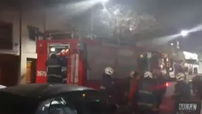 Una familia del barrio porteño de Palermo tuvo que ser rescatada tras inhalar monóxido de carbono. Una familia del barrio porteño de Palermo tuvo que ser rescatada tras inhalar monóxido de carbono.