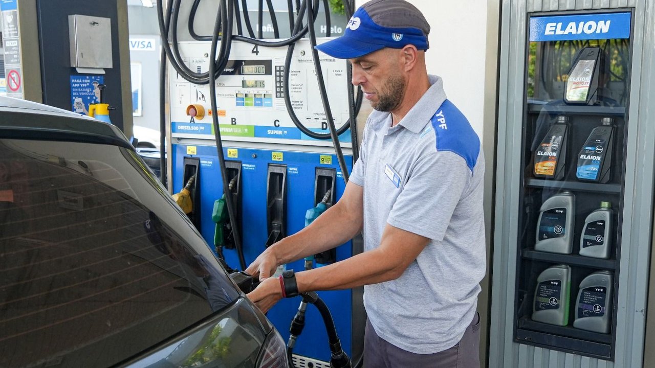YPF subió el precio de sus combustibles al igual que Axion, PUMA y Shell