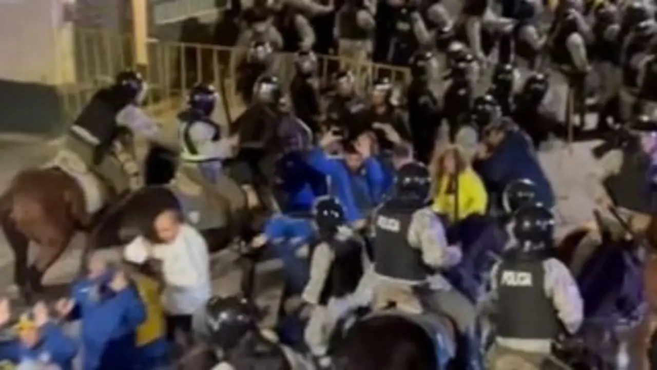 Boca Juniors, Represión policial Uruguay, Nacional, Copa Libertadores.