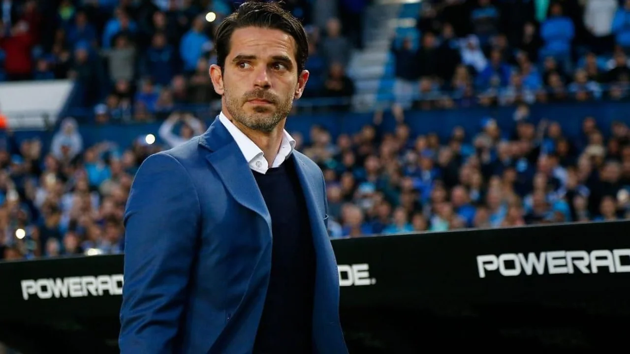 Fernando Gago Racing Club Nazareno Colombo