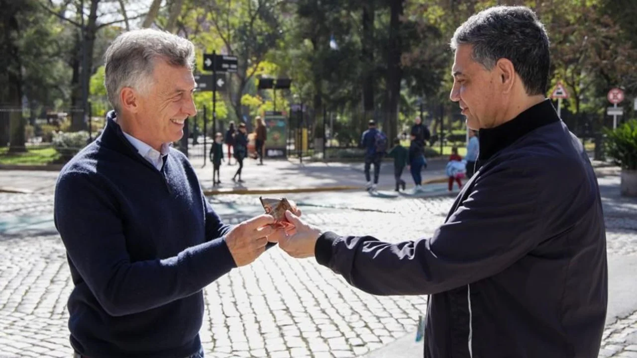 Macri reapareció en CABA, se mostró con su primo Jorge y se metió en la interna: “Si no está roto, no lo arregles”