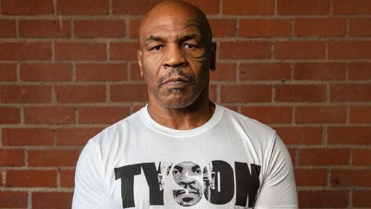 Mike Tyson se hartó de las críticas y amenazó a su próximo rival: "Se dará cuenta"