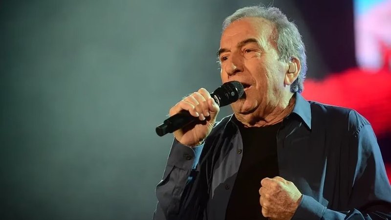 José Luis Perales. 