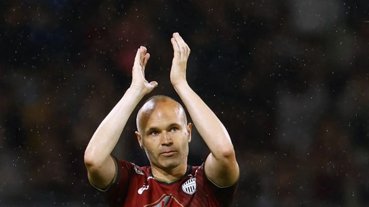 Andrés Iniesta sella su incorporación al Emirates FC