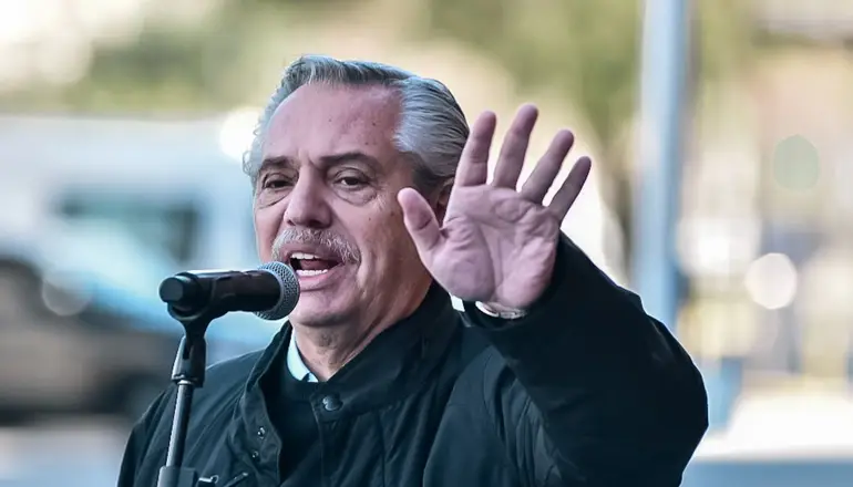 Fernández s emetió en las elecciones 2023: "Macri es Milei y Milei es Macri"