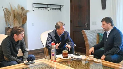 Elecciones PASO 2023. Kicillof, Massa y Santoro se reúnen en Tigre. Elecciones PASO 2023. Kicillof, Massa y Santoro se reúnen en Tigre.