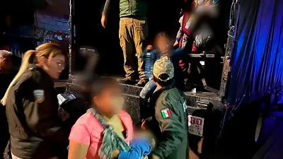 Crisis migratoria en México: más de 200 personas fueron encontradas en un camión Crisis migratoria en México: más de 200 personas fueron encontradas en un camión
