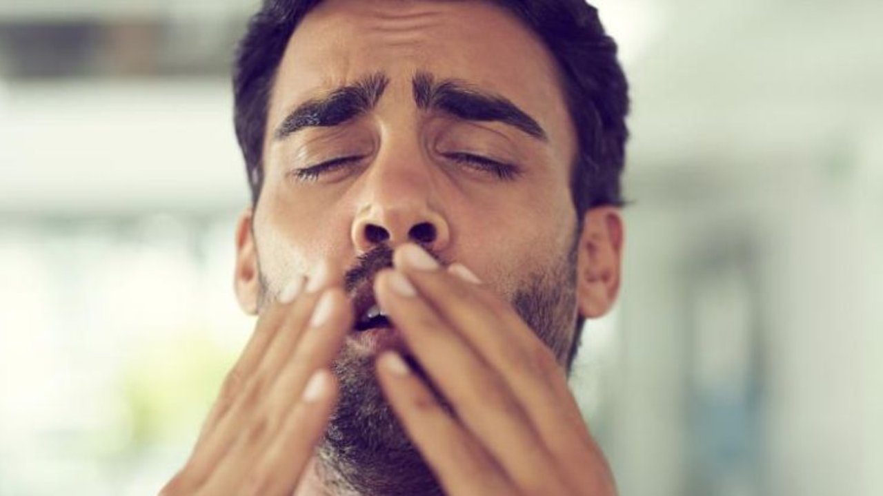 Aguantarse el estornudo, ¿es malo para la salud?. 