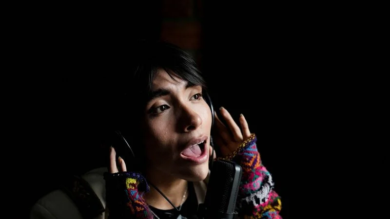 Cantante peruano fusiona el pop coreano con la lengua quechua para dar vida al "Q-pop"
