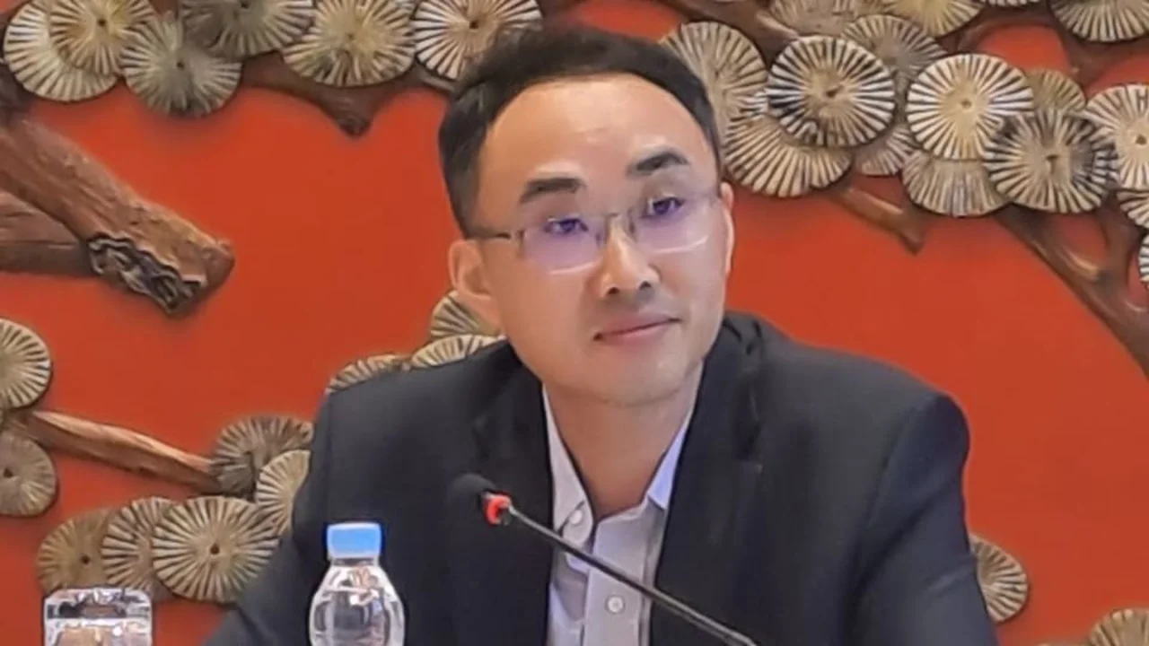 Subdirector del Departamento de América Latina y el Caribe de la Cancillería china, Wang Liang.