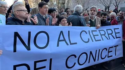Marcha en el Conicet para rechazar la promesa de Milei para cerrarlo Marcha en el Conicet para rechazar la promesa de Milei para cerrarlo