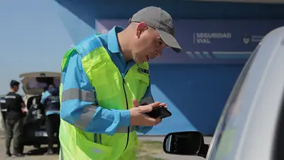 Buscan que vehículos extranjeros con infracciones pendientes no puedan salir del país Buscan que vehículos extranjeros con infracciones pendientes no puedan salir del país