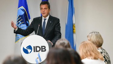 Antes de la reunión con el FMI, Massa consiguió 1300 millones de dólares 