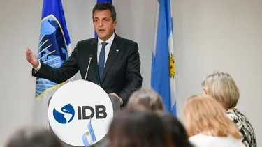 Antes de la reunión con el FMI, Massa consiguió 1300 millones de dólares 