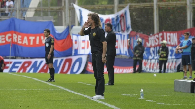 San Lorenzo: otro jugador clave de Insúa es pretendido por el exterior