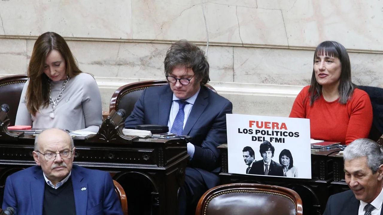 Milei se encaprichó: no se votó la derogación de la ley de alquileres y se fue de la banca