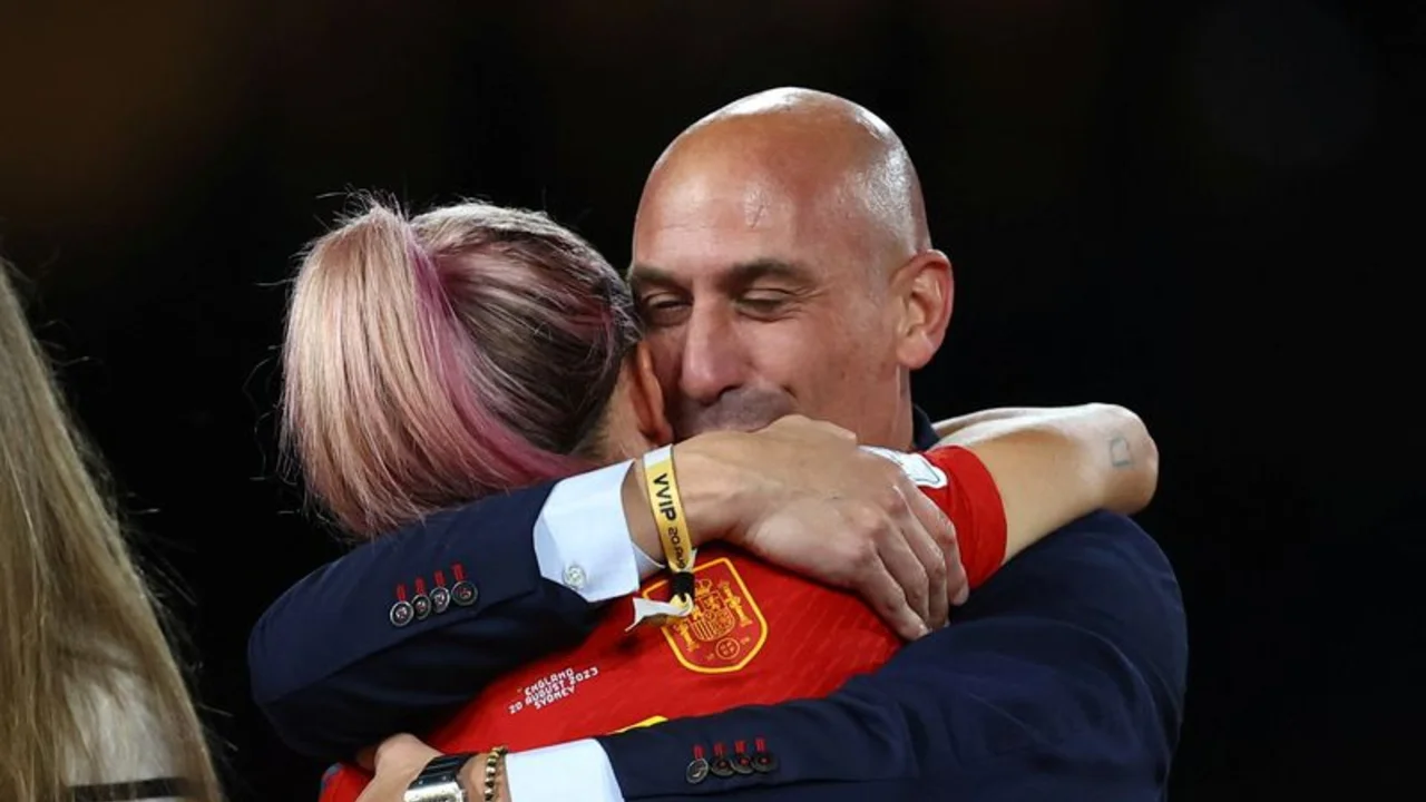 Presidente de la Federación Española de Fútbol dimitirá el viernes tras escándalo: reportes