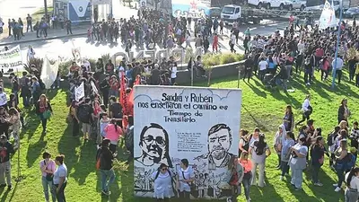 Empieza el juicio por las muertes de Sandra Calamano y Rubén Rodríguez en la explosión en la escuela de Moreno Empieza el juicio por las muertes de Sandra Calamano y Rubén Rodríguez en la explosión en la escuela de Moreno