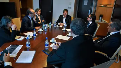 Sergio Massa se reunió con la cúpula de la CAF en Brasilia Sergio Massa se reunió con la cúpula de la CAF en Brasilia