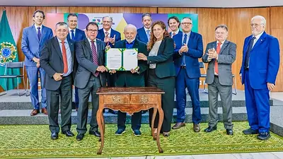 Lula decretó el cobro de impuestos a fondos de inversión de superricos y subió el salario mínimo Lula decretó el cobro de impuestos a fondos de inversión de superricos y subió el salario mínimo