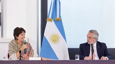 El Consejo Económico y Social presentó un proyecto para su institucionalización El Consejo Económico y Social presentó un proyecto para su institucionalización