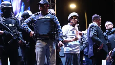 Zurita, que reemplazó al candidato a presidente asesinado, dijo que abandonará Ecuador por amenazas Zurita, que reemplazó al candidato a presidente asesinado, dijo que abandonará Ecuador por amenazas