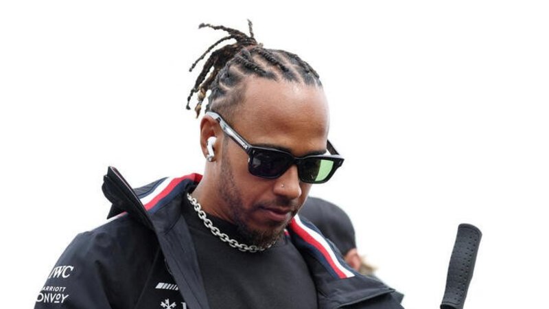 Hamilton acuerda un nuevo contrato de dos años con Mercedes