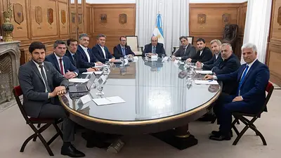Gobernadores de Juntos por el Cambio presionan a Milei por el Presupuesto: "Inequidad fiscal" Gobernadores de Juntos por el Cambio presionan a Milei por el Presupuesto: "Inequidad fiscal"