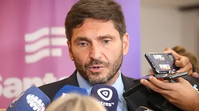 Pullaro contra Milei: "Tiene equilibrio fiscal a costa de la deuda con provincias" Pullaro contra Milei: "Tiene equilibrio fiscal a costa de la deuda con provincias"