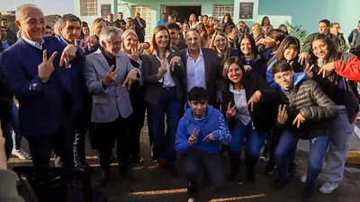 Quintela encabezó el lanzamiento de la campaña de vacunación contra el dengue: a quiénes les corresponde Quintela encabezó el lanzamiento de la campaña de vacunación contra el dengue: a quiénes les corresponde