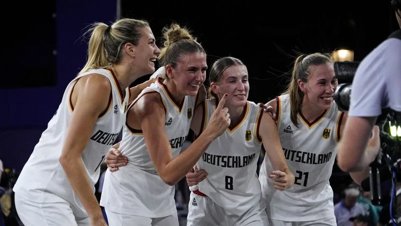 Países Bajos gana el oro a Francia en baloncesto 3x3 masculino