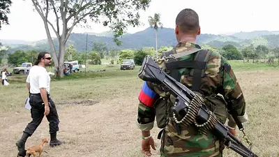 Gobierno de Colombia autoriza instalar espacio de conversación con banda criminal Clan del Golfo Gobierno de Colombia autoriza instalar espacio de conversación con banda criminal Clan del Golfo