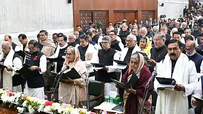 Se tomó el helicóptero: la primera ministra de Bangladesh renunció y abandonó el país acosada por protestas Se tomó el helicóptero: la primera ministra de Bangladesh renunció y abandonó el país acosada por protestas
